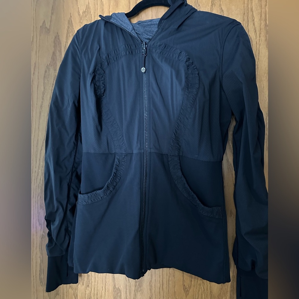 Lululemon Women's Black Reversible Zip Jacket